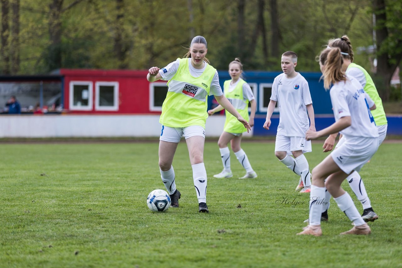 Bild 96 - wBJ VfL Pinneberg - Eimsbuettel : Ergebnis: 6:2